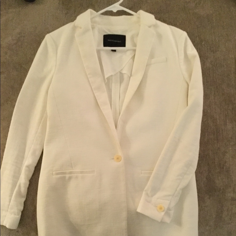 Boyfriend style cream white blazer